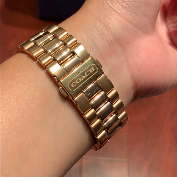 Coach rose gold watch - Picture 4 of 8